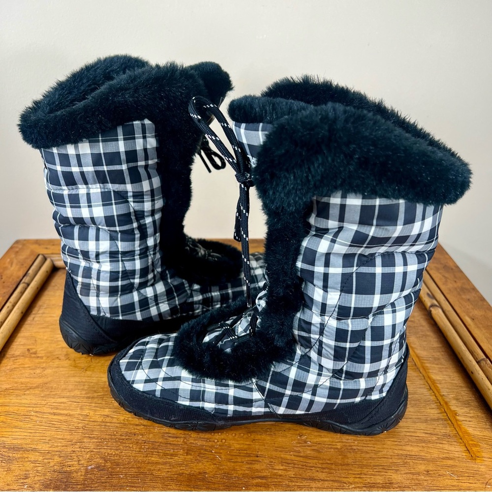 The North Face Black and White Plaid Winter Boots - Picture 9 of 14